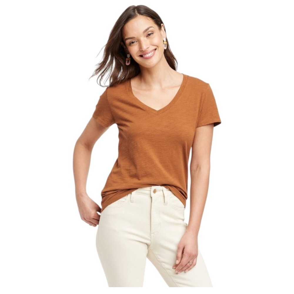 Universal tread brown top